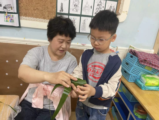 【生命迈幼·校园新闻】“香”约端午，“粽”享童趣--迈幼一园端午节系列活动(1)_html_7abe45bb.png