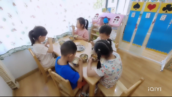 线上家长开放活动新闻稿_html_32de6514.png