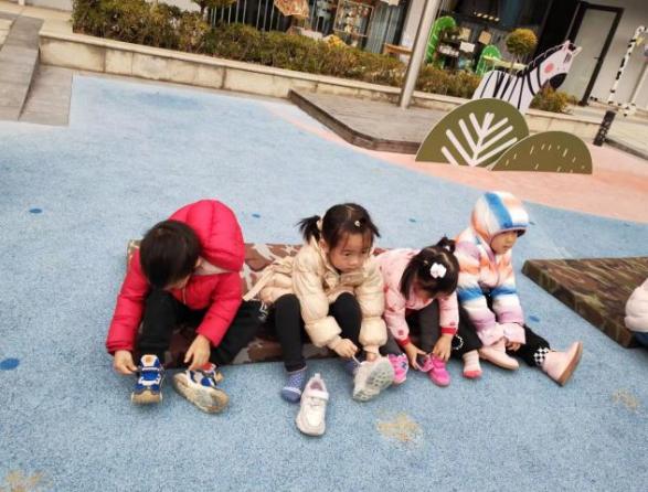 8.【生命迈幼&middot;卫生保健】生活小能手 自理我最棒--幼儿自理能力评比_html_6ac99d61.jpg