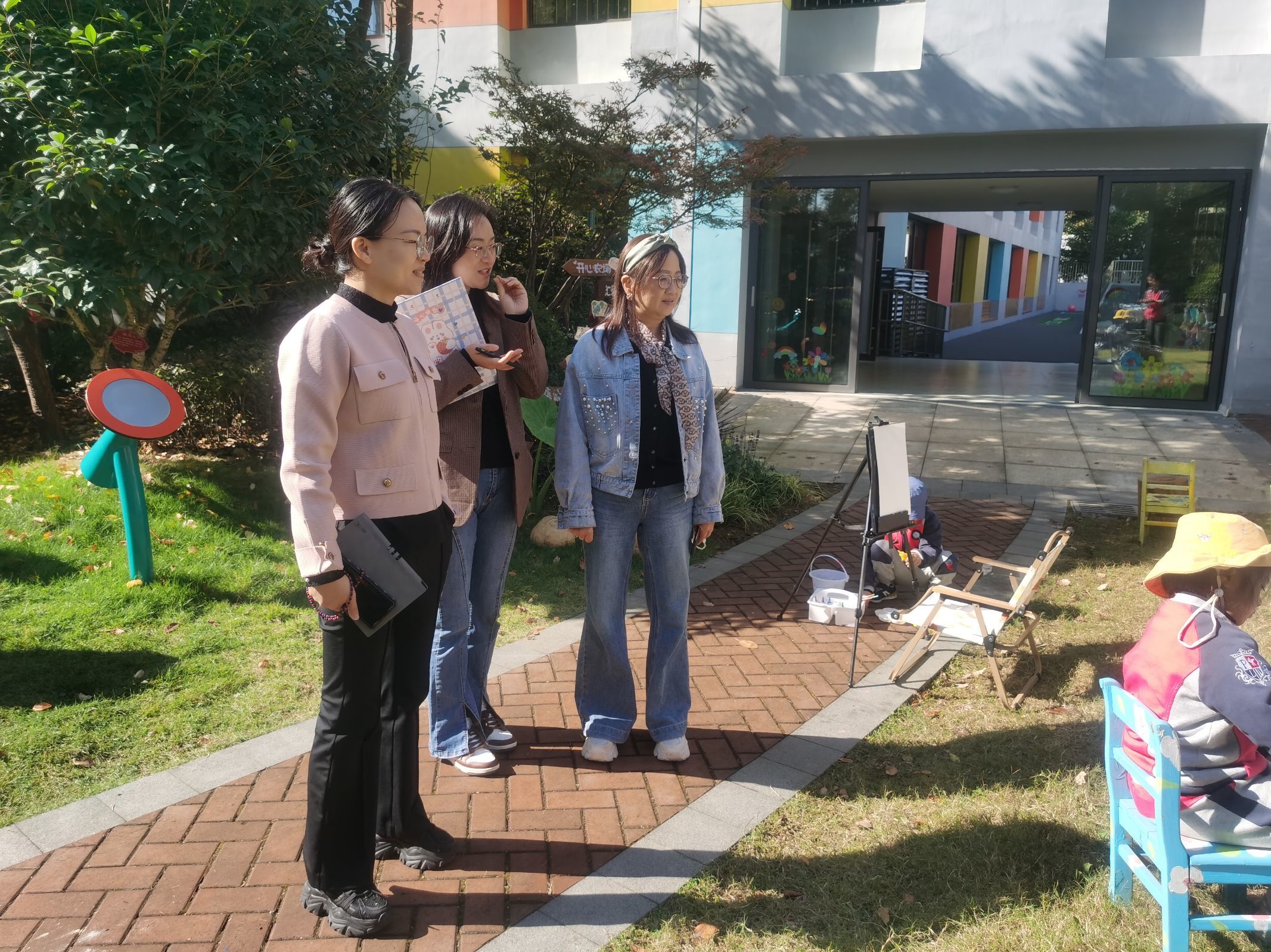 定稿：【生命迈幼·校园新闻】聚力省优，逐梦前行——迈幼嘉誉山分园迎接区教师发展中心进行省优创建指导_html_m992c4d7.jpg