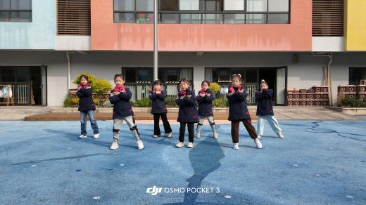 【生命迈幼&middot;校园新闻】童心敬老 情暖重阳_html_m69a62ee.jpg