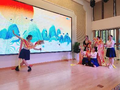 2025.9.9王含月【生命迈幼&middot;教师佳节】多元活动庆佳节，师幼同心谱新篇——记迈幼瑜憬湾分园2025年教师节活动 (1)_html_558b26c1.jpg