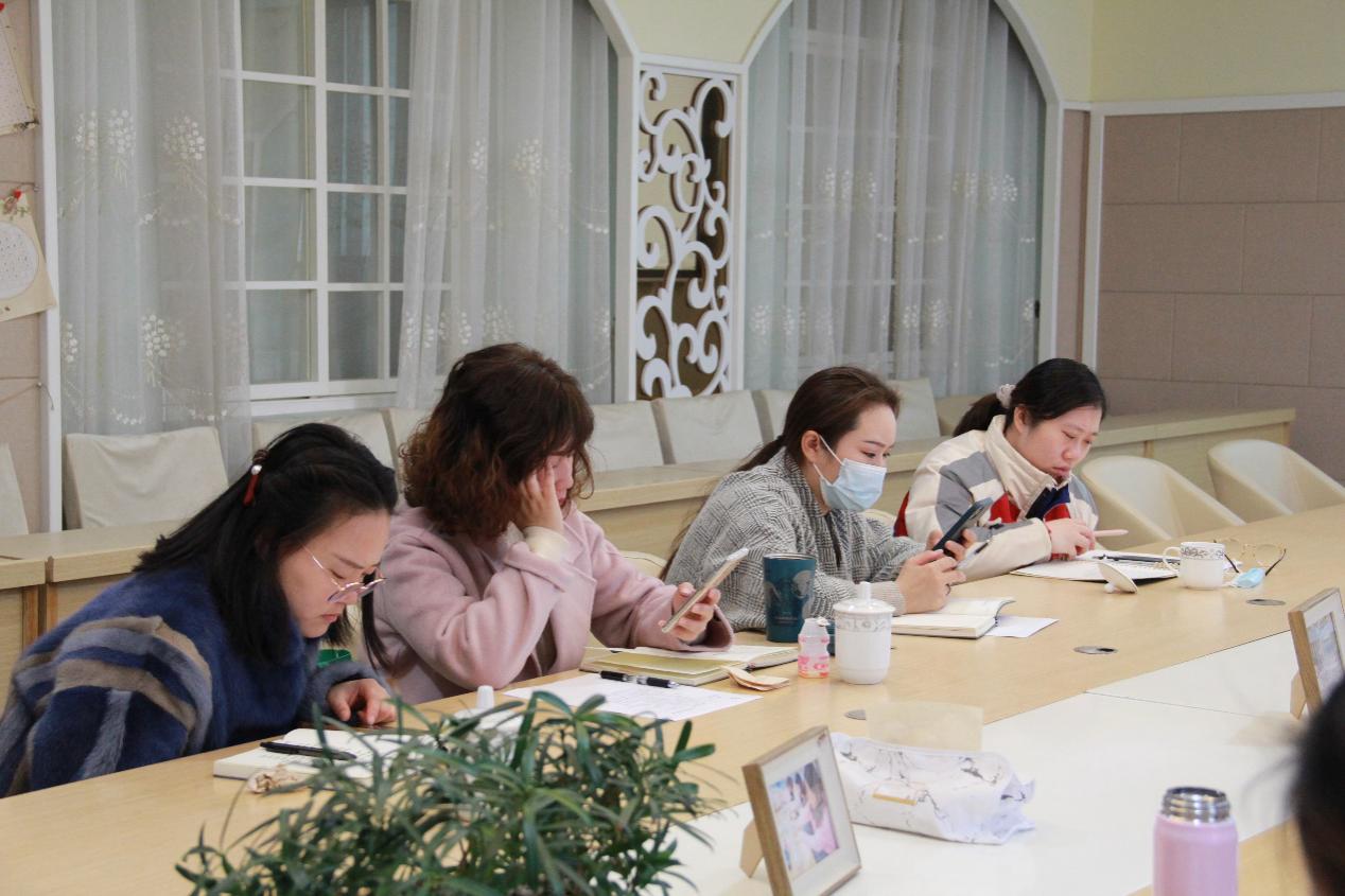 2021.2.24亲生命课程推进_html_m4b094fe7.jpg