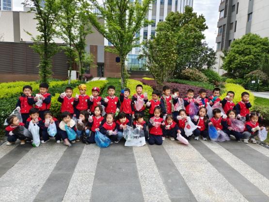 20210421【年级组动态】新城园区小班组社区活动(1)_html_7cf397a6.jpg