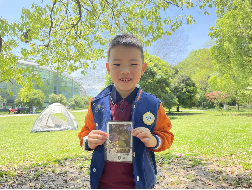 20240418【生活燕幼·园区动态】“春来日渐长，儿童寻春忙”——春游活动_html_6aa7ca8e.png