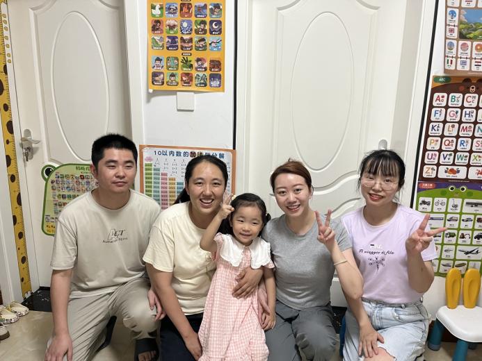 【生活燕幼·家园共育】“初见美好，与爱相约”——小班年级组新生家访活动_html_m7e18f25e.jpg