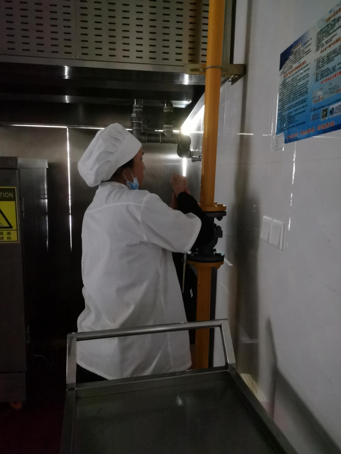 20210521新城园区食堂燃气安全演习活动(1)(1)(1)(1)(1)_html_m47109133.jpg