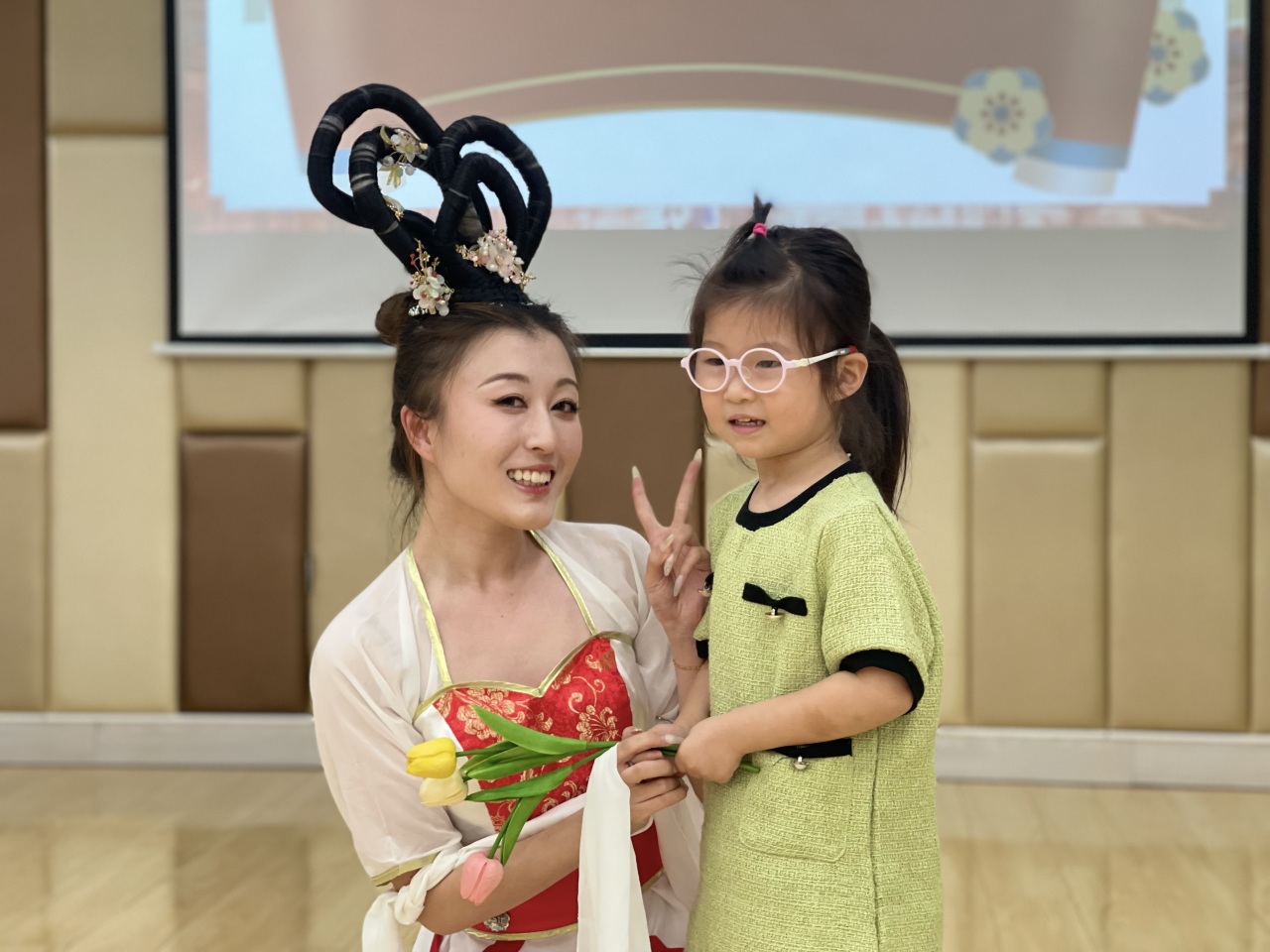 【生活燕幼·年级组动态】下庙分园： “月满中秋，欢聚国庆”——迎中秋国庆音乐会活动_html_m2b42d0d7.jpg