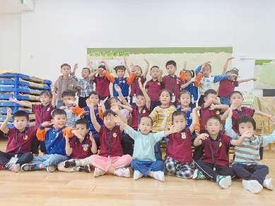 2023.09.28中心园“月圆印中秋 童心印国庆——双节活动_html_6d614c50.jpg