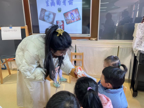 (已瘦身)20250414【生活燕幼·年级组动态】新城分园：“春天不是读书天，行知路上乐实践”——小桃子研学活动_html_5fef85eb.png