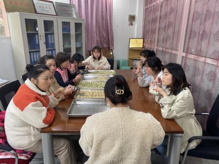 祥和园2021.11.17 厨房人员技能比拼_html_m52a45755.jpg