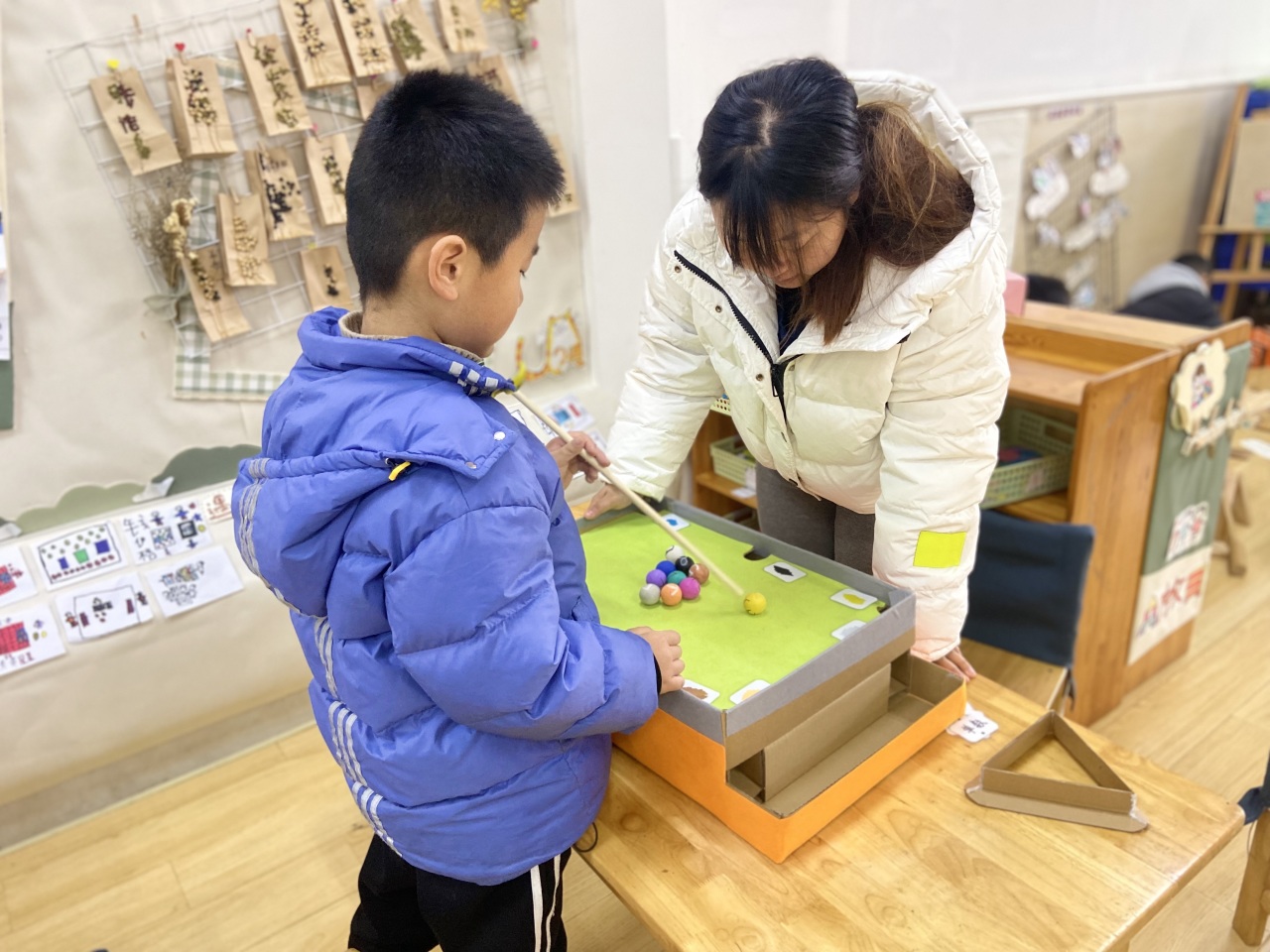【生活燕幼&middot;教研组动态】下庙分园：“区动童心  域教于乐”——融合区域游戏观摩评比活动_html_22dbec73.jpg