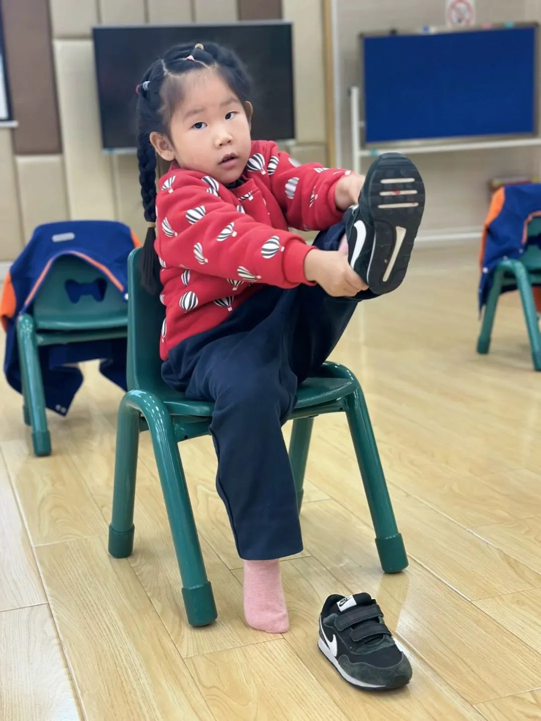 20231215【生活燕幼·园部动态】下庙分园：“自理小能手，快乐显身手”——自理能力大赛_html_3a457848.jpg
