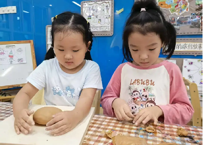 20251018【生活燕幼】“诞辰纪念行知先生 ,陶娃传承教育之光”——纪念陶行知诞辰134周年活动新闻稿_html_582e059e.png