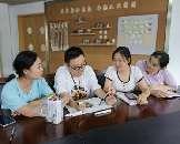 20241115【生活燕幼·园区动态】中心园：如何用儿童海报实现“儿童教儿童”——儿童视角下的主题墙环境创设园本研训活动_html_m12dd259b.jpg