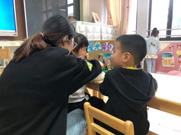 语言教研组开课和区域新闻_html_6090f77.jpg