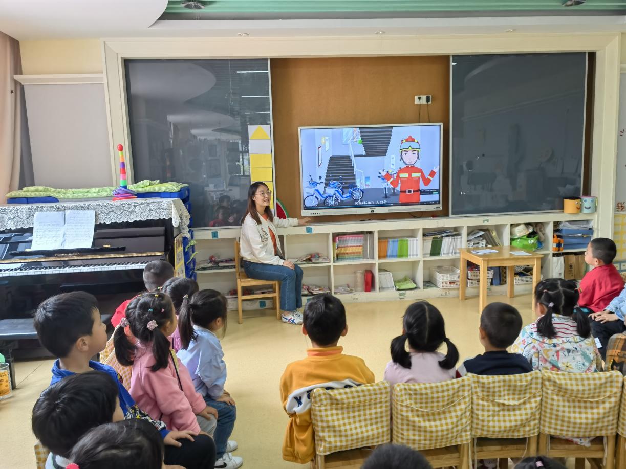 20220513新城法制宣传周活动_html_m885710c.jpg
