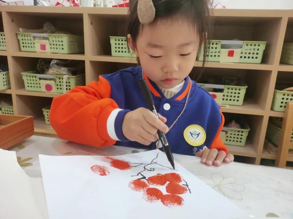 【生活燕幼·园区动态】下庙分园：“时逢霜降至，童趣满深秋”——霜降节气活动_html_m12f4257c.jpg