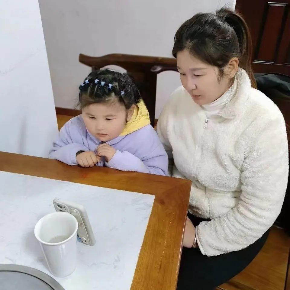20230217 【生活燕幼&middot;园区动态】燕鸣苑分园：双向奔赴 共育成长——小班第二学期线上家长会_html_m2a44dcc5.jpg