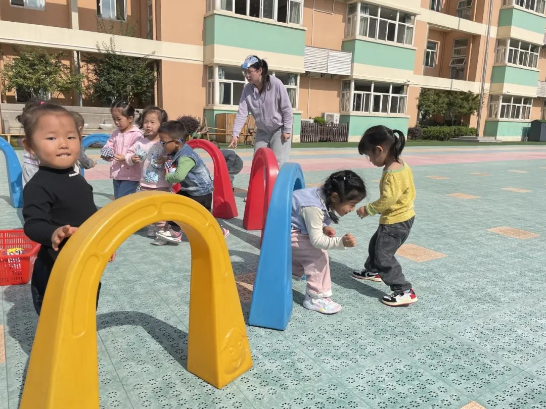20231019 【生活燕幼 教研组活动】下庙分园：悦享体育 以研促教_html_m528c4de9.jpg