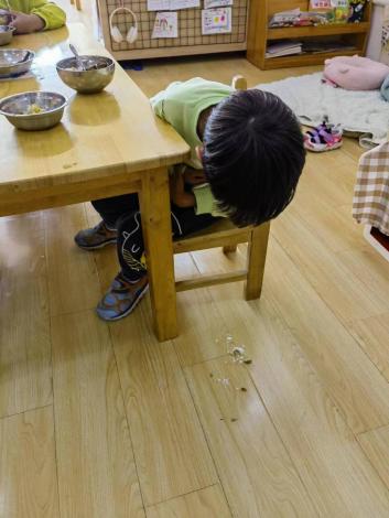 【生活燕幼·安全第一】下庙分园：“食”刻坚守--以“练”筑防(1)_html_275fe016.jpg
