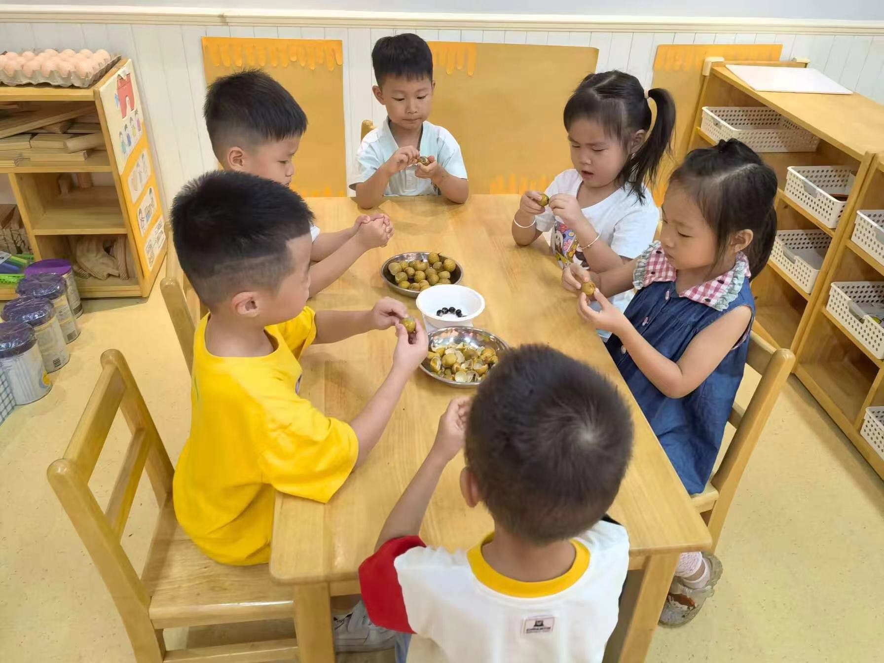 20240905【生活燕幼·园区动态】新城分园：“秋高气爽，白露生凉”——二十四节气活动活动_html_m18147d61.jpg