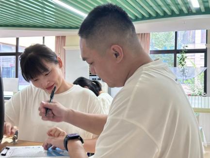 2024.8家长会活动_html_m342d95cd.jpg