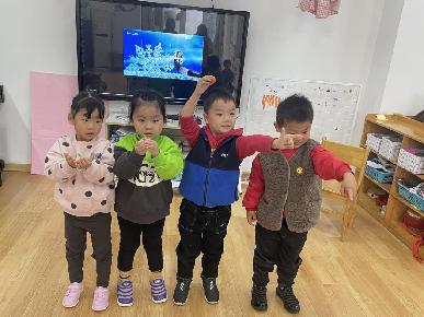 20211022祥和园区小中班霜降活动_html_m39ae8ff3.jpg
