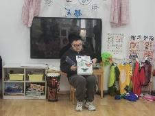 【生活燕幼·教研组动态】燕幼中心园“游戏促发展，教研共成长”——美术教研组区域游戏开放活动_html_72a7d75c.jpg