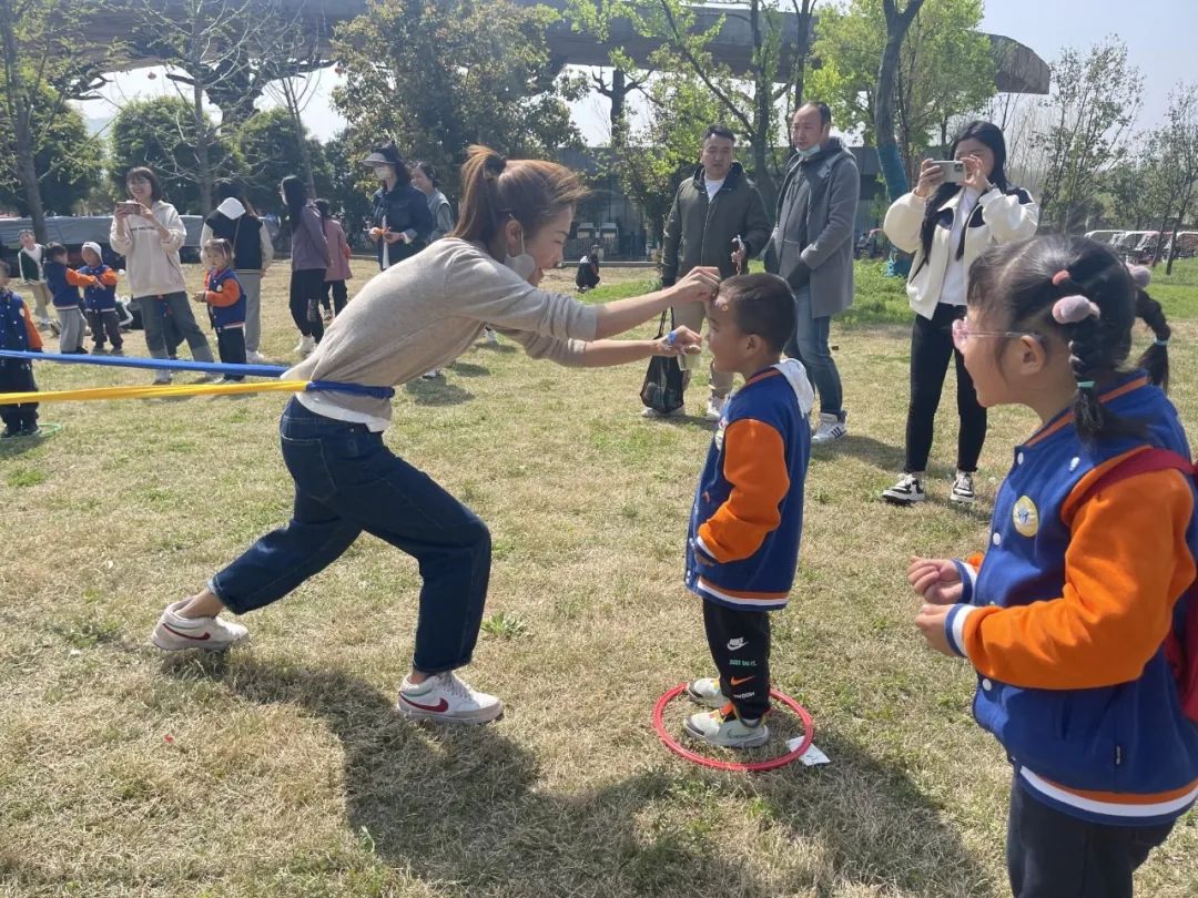 20230407【生活燕幼·园区动态】燕鸣苑分园：遇春光，趣春游——幼儿园春游活动_html_m51cd4248.jpg