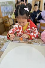 20241023【生活燕幼·园区动态】“时逢霜降至，童趣满深秋”——霜降节气活动_html_105c38f1.jpg