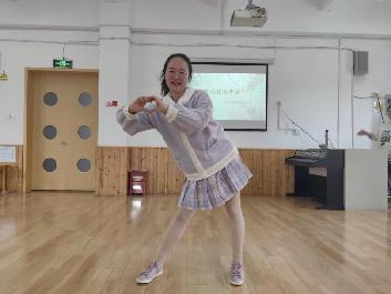 【生活燕幼·园区动态】燕幼中心园“舞韵育人  展现风采”——教师舞蹈技能评比活动_html_m19545d77.jpg