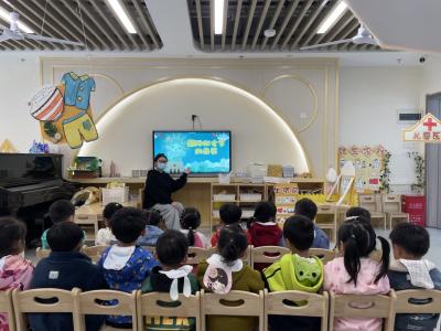 20230308 【生活燕幼&middot;园区动态】燕鸣苑分园：春风十里 感恩有你——记三八妇女节活动_html_7fd449c9.jpg