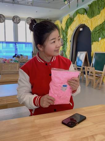 20230307 【生活燕幼·教研组动态】燕鸣苑分园：春已至 研而思——美术教研组集体备课活动_html_4be8ad8e.jpg