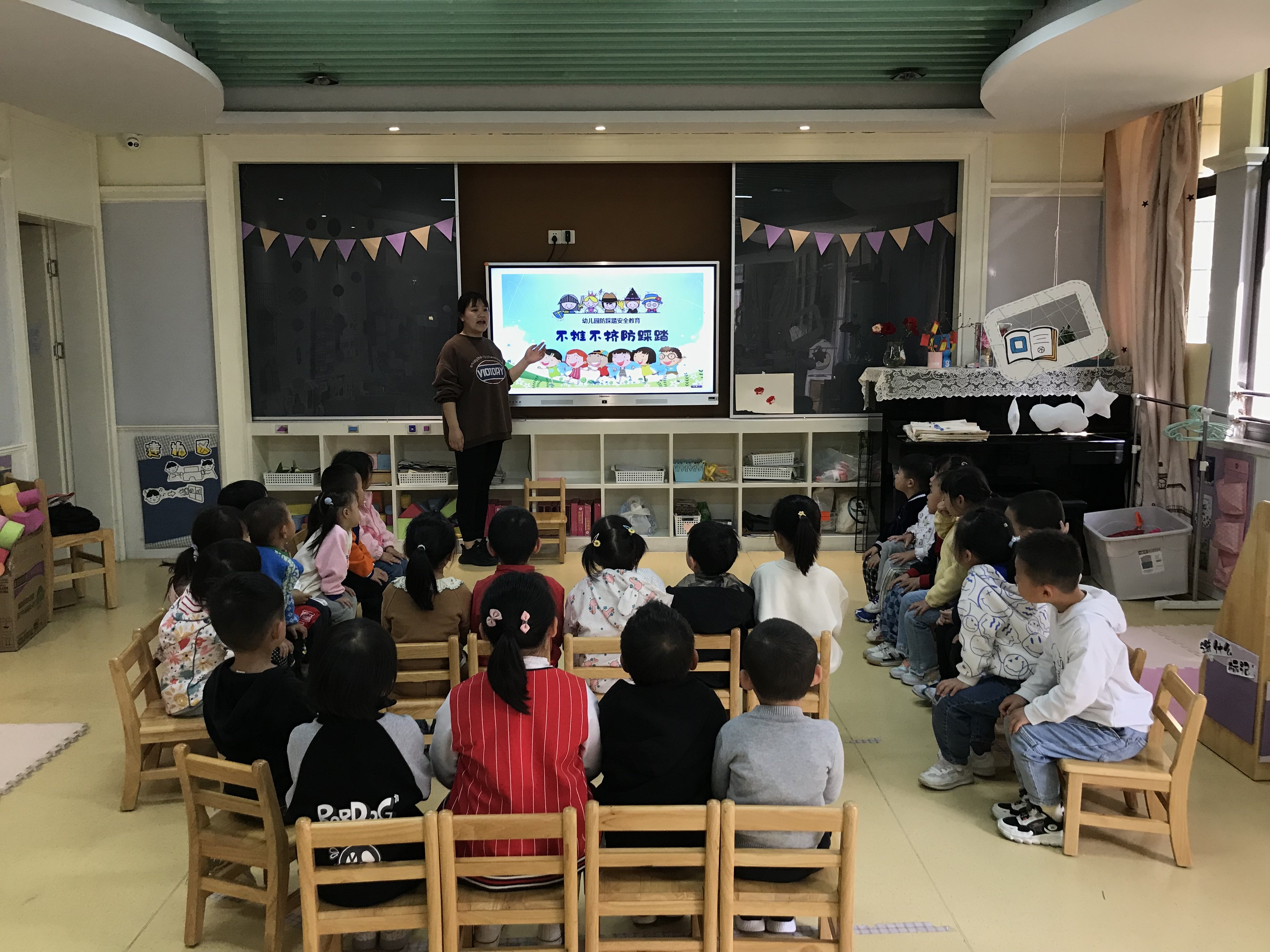 20230310防踩踏演练_html_53a5ffa7.jpg
