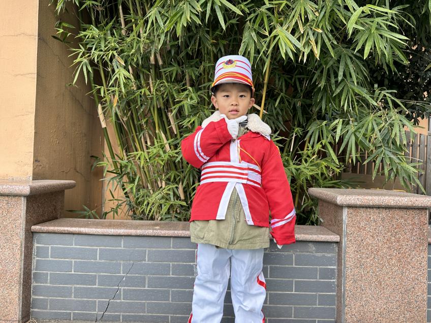 20231127【生活燕幼·园区动态】下庙分园：“小仪式，大情怀”——大二班升旗仪式_html_m6a6374d9.jpg