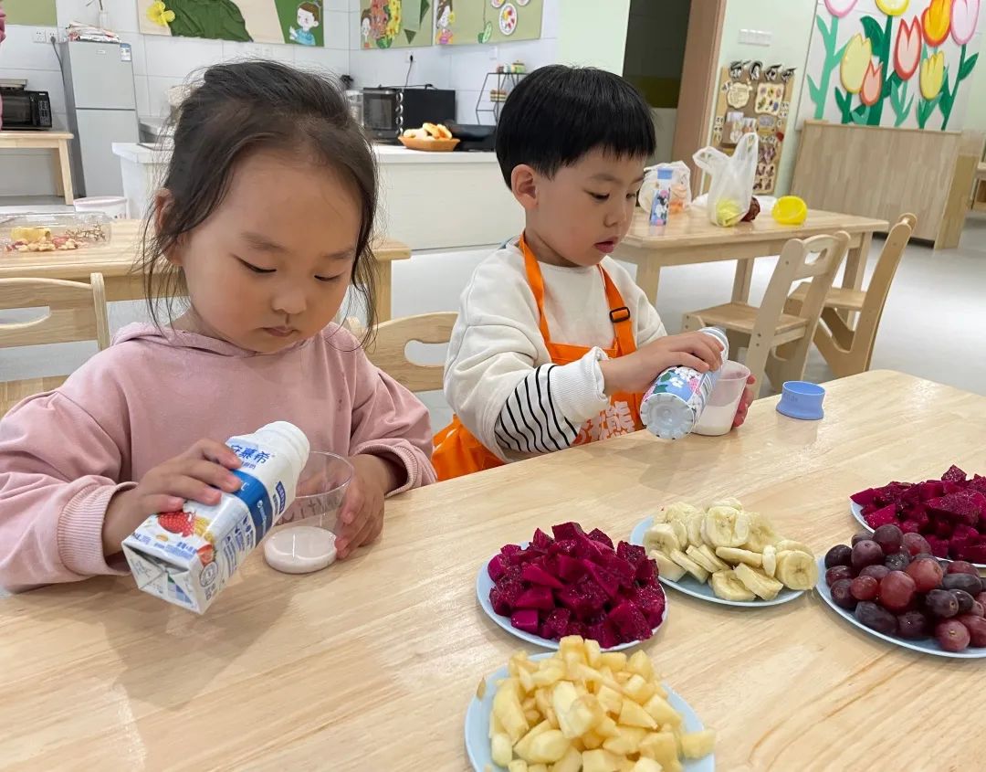 20230507【生活燕幼·园区动态】燕鸣苑分园：时至立夏 万物繁茂——舌尖上的节气之立夏_html_m7f0618c8.jpg