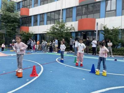 20230518 【生活燕幼·园区动态】燕鸣苑分园：夏日有约 伴“幼”成长——家长半日活动_html_4249b95e.jpg