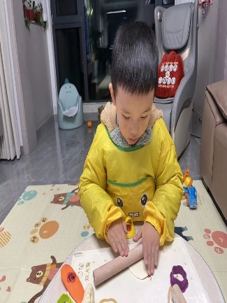 20240217  【生活燕幼】“齐乐龙龙，趣迎新年”——我的中国年主题活动_html_m30a9f0ee.jpg