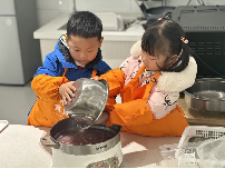 2024105【生活燕幼·园区动态】“别样小寒，童心向暖”——舌尖上的节气之小寒_html_m72630896.png