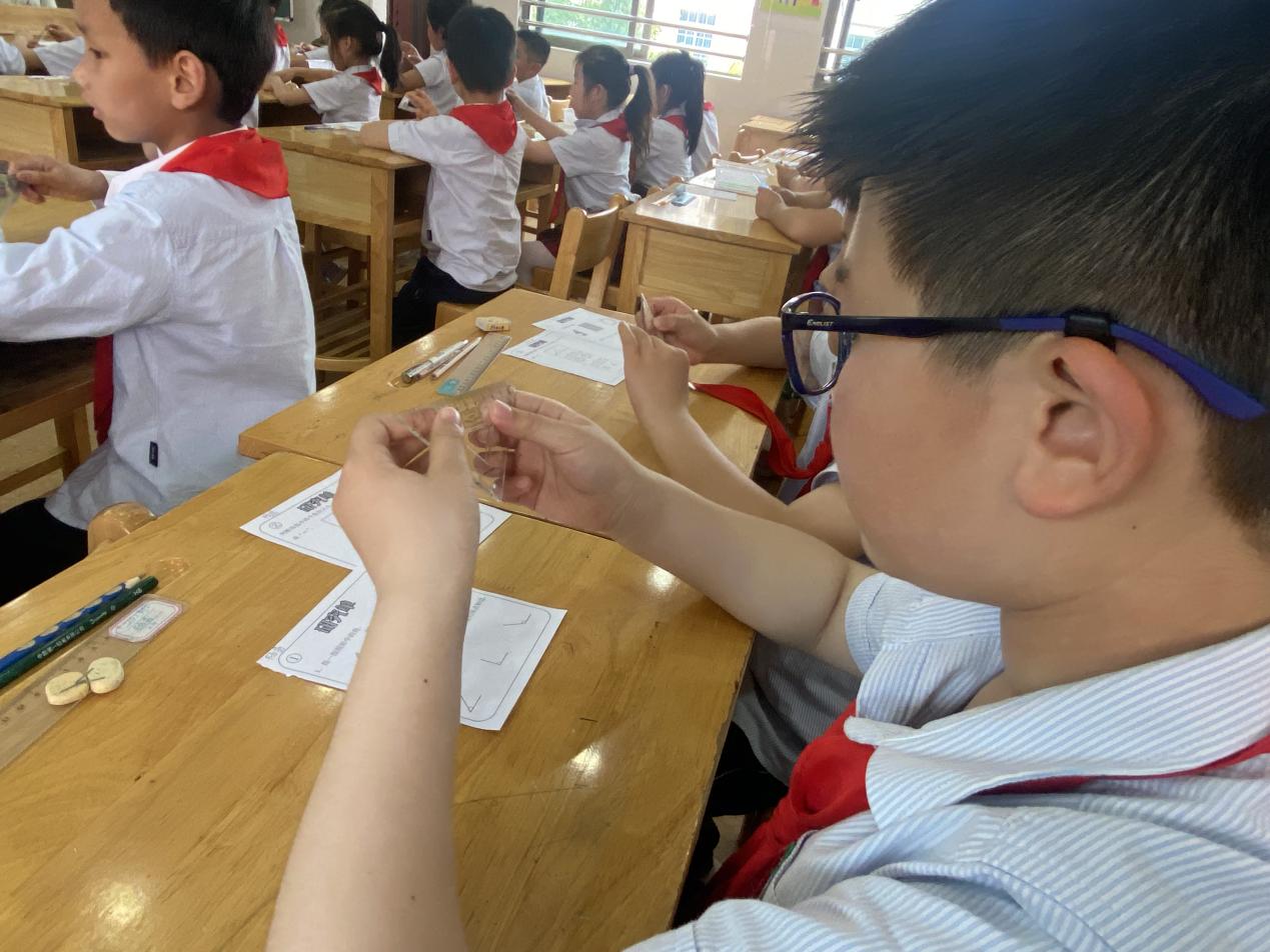 【养正颐小·教学】新课标，新课堂（6）——基于空间观念课例研讨(1)_html_7961b951.jpg