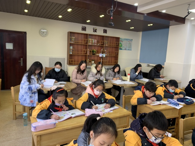 12.2【养正颐小▪教学】课堂展风采 教研促成长_html_a050e9.jpg