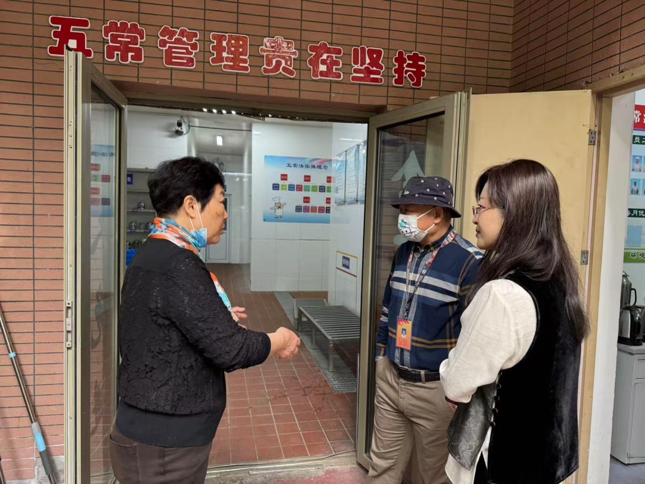 【养正颐小&middot;督学】以“督”筑健康  以“导”促提升_html_3e275da9.jpg