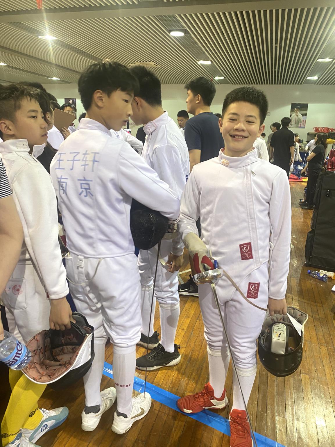 【养正颐小&middot;教学】“击”发潜能 亮 “剑”夺耀_html_m383e3ca9.jpg