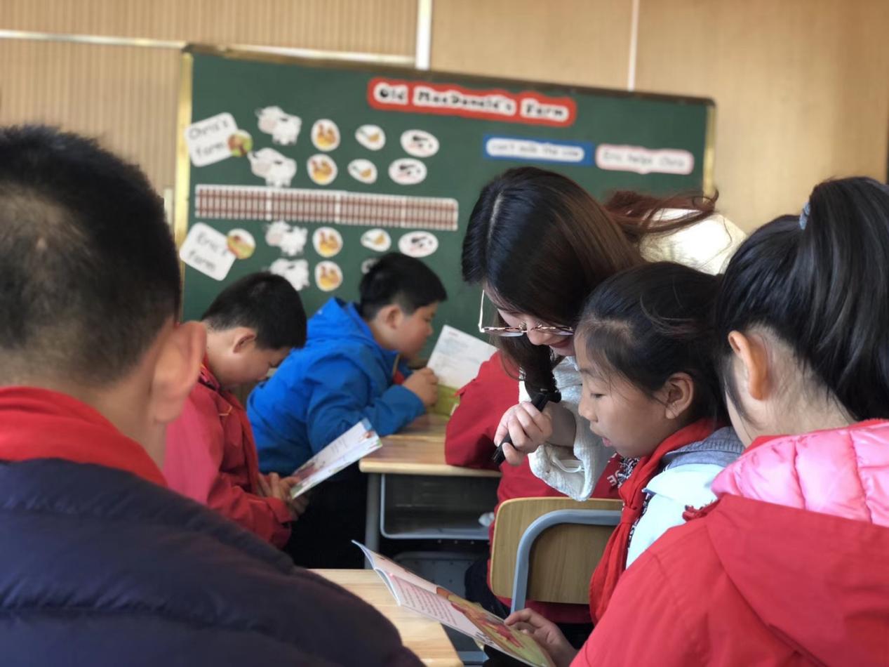 用语言播种智慧  用汗水浇灌未来——蔡涛_html_m152f427d.jpg