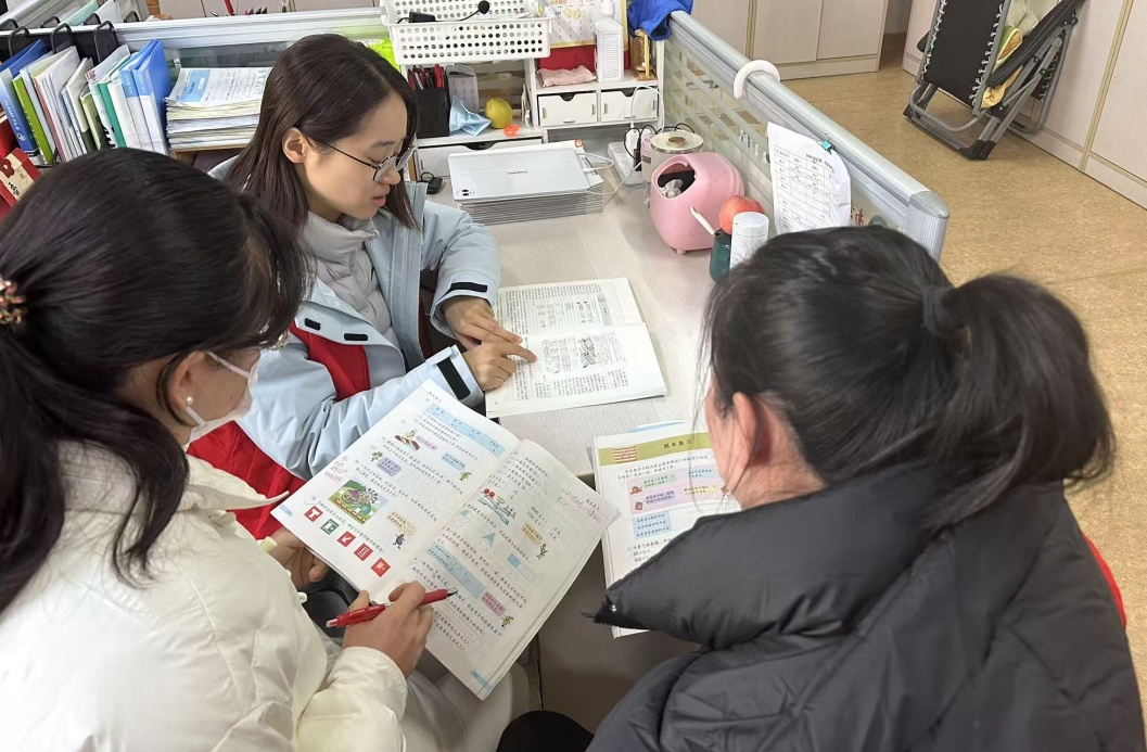 2024.12.19【养正颐小·教学】凝聚智慧，全力以“复”数学第八次集体备课_html_m3c3c5769.jpg