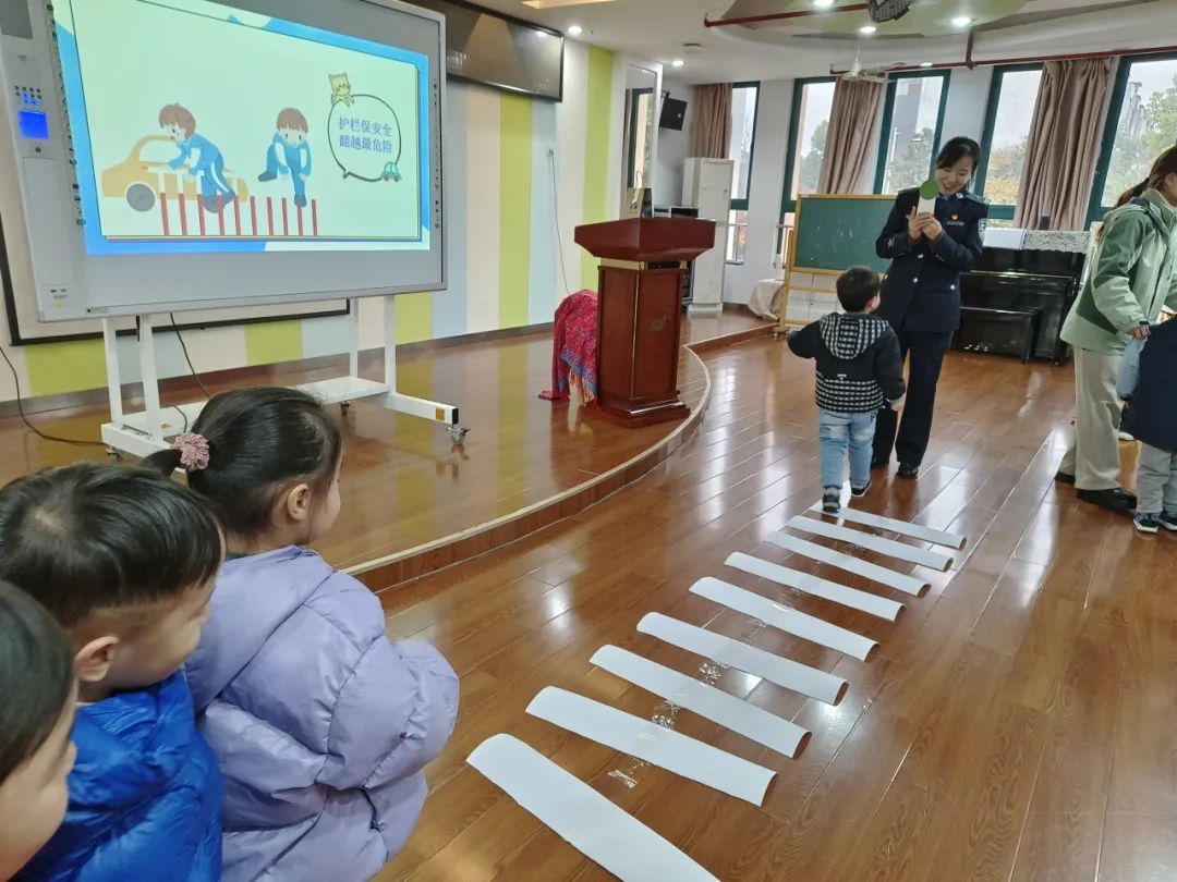 临时_html_m4d175e86.jpg