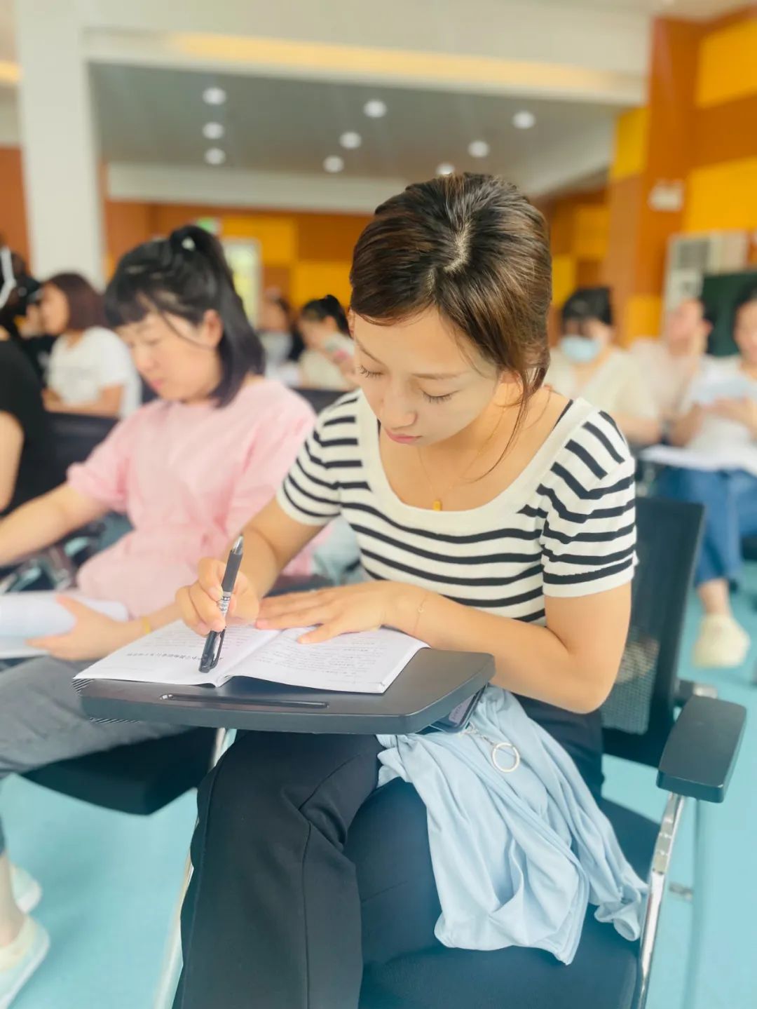 临时_html_m218d6bf1.jpg