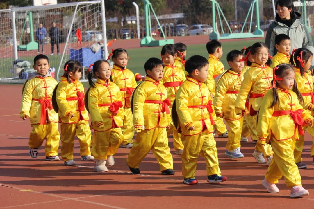临时_html_3fe02af2.jpg