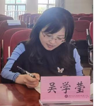 1_1_导师班会润心灵 携手引领共成长——栖霞区颜丽、周宏亮名师工作室送教活动_html_m60ae893f.jpg